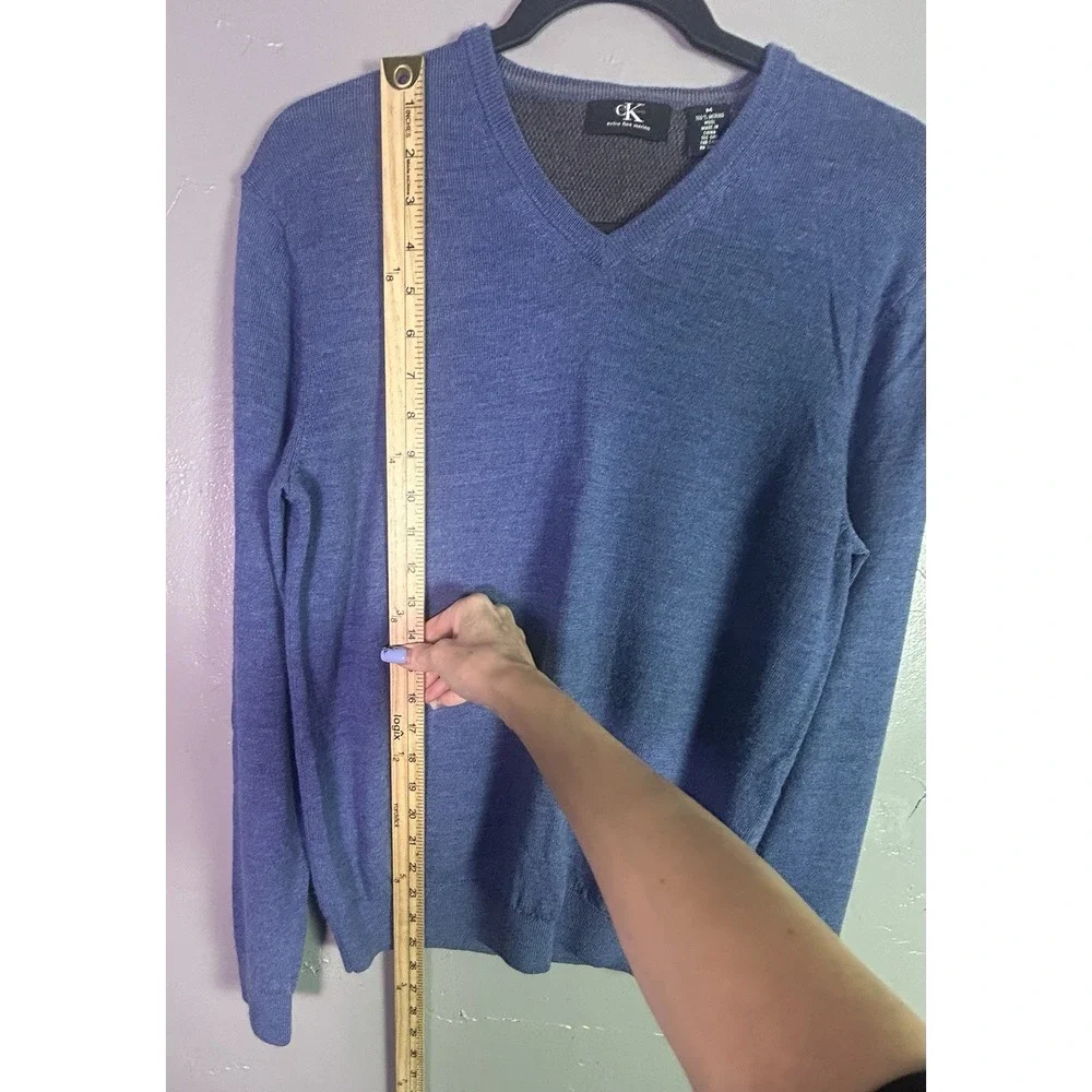 Calvin Klein Extra Fine Merino Wool Knit Sweater Men's M Blue V-Neck